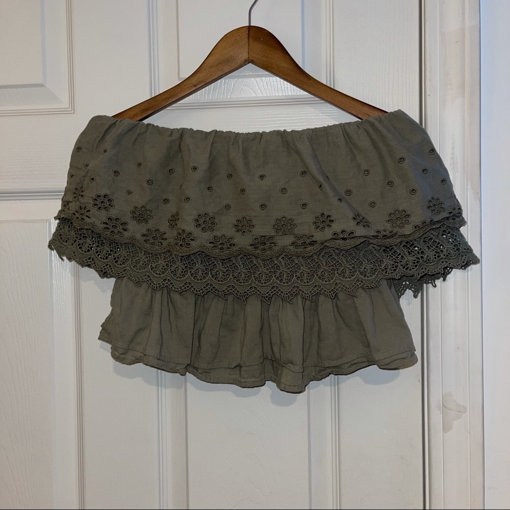 American Eagle Outfitters Off Shoulder Top